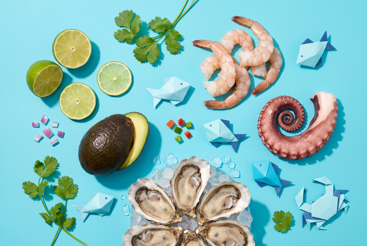 Mariscos frescos sobre la mesa